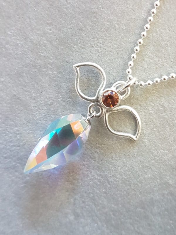 Engel Erzengel mit Swarovski® Elementen ein jeder engel darf seinem partner freude bereiten www.engeluniversum.de